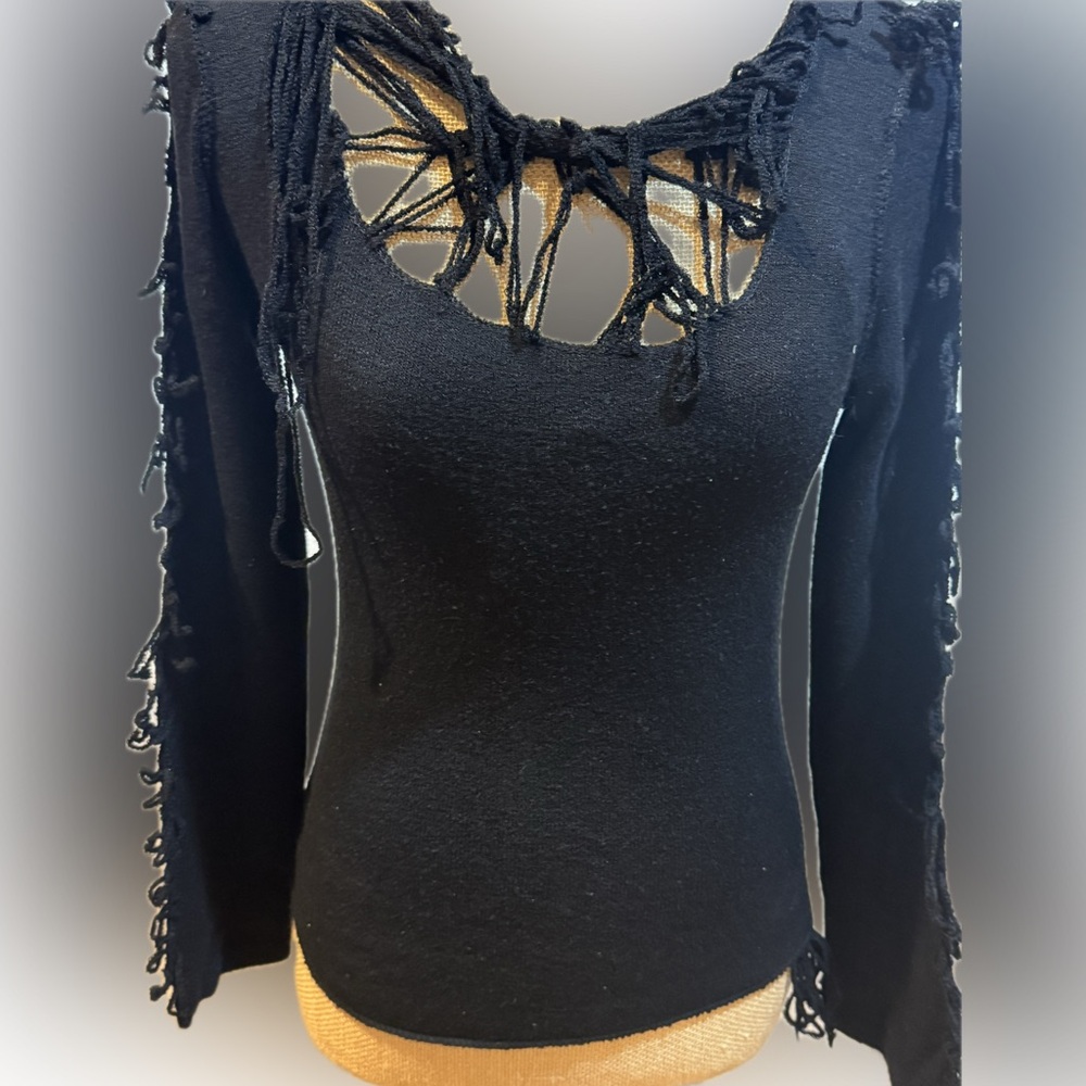 Miss Black Fitted Cut Out Long Sleeve Sweater, size M - Picture 12 of 12